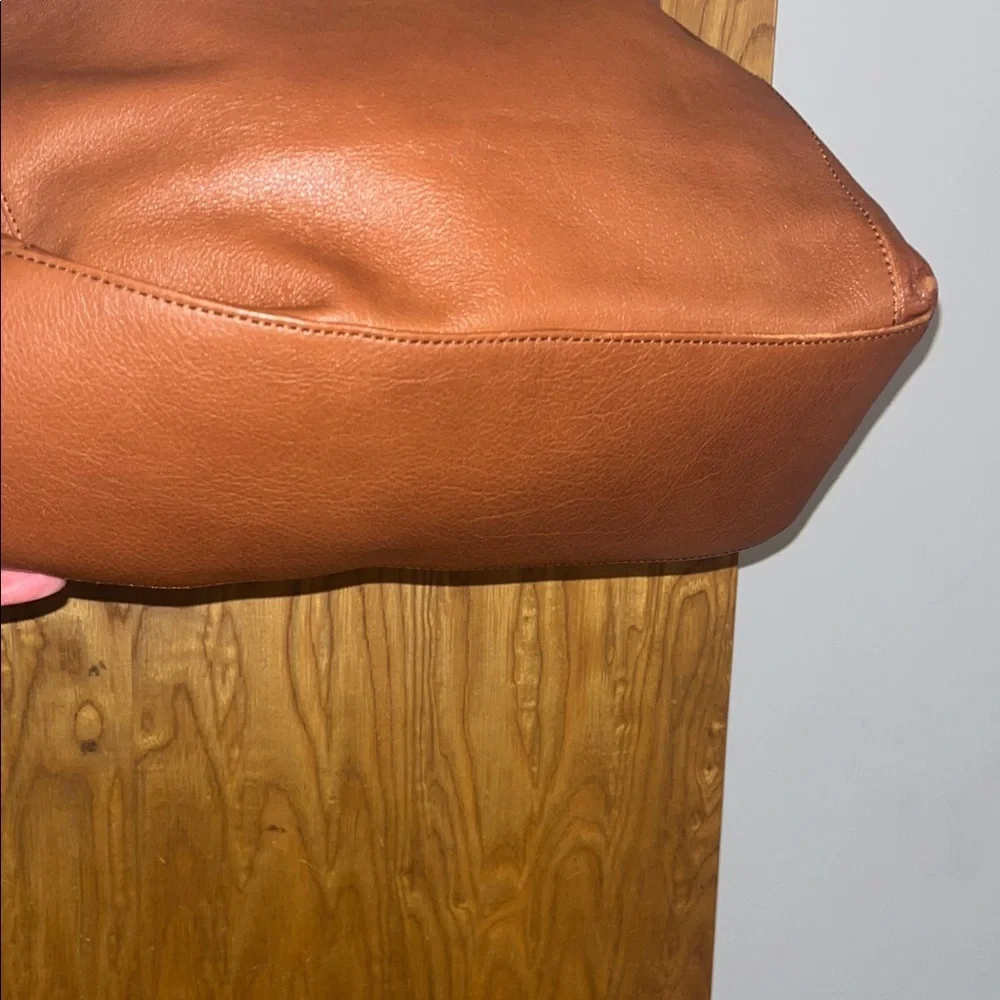 TOSCA BLU Tan Leather Tote